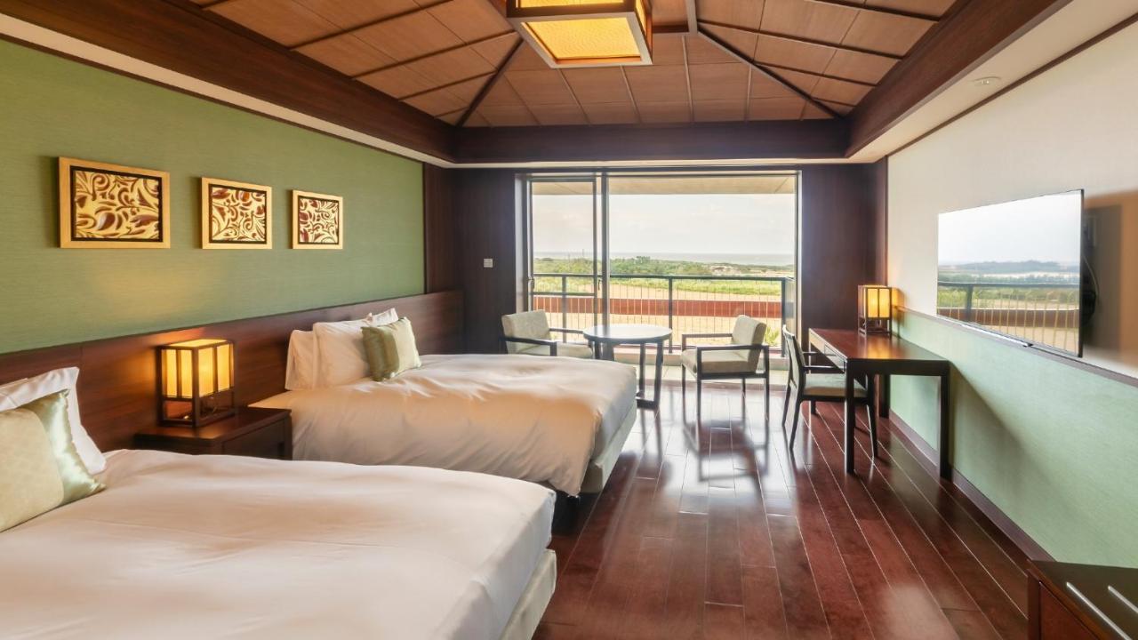 Miyakojima Kurima Resort Seawood Hotel Exteriör bild